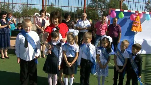Так могут петь только первоклашки! Все цвета радуги!... смотреть онлайн