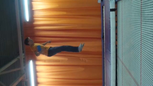 Батут сальто смотреть онлайн