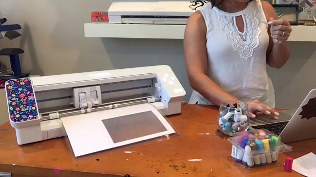 ? How to Sketch and Cut with Silhouette CAMEO 4 смотреть онлайн