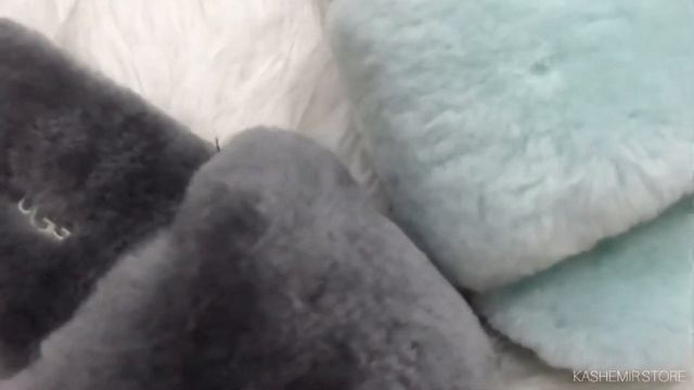 Яркие домашние тапочки из овчины Ugg fluff смотреть онлайн