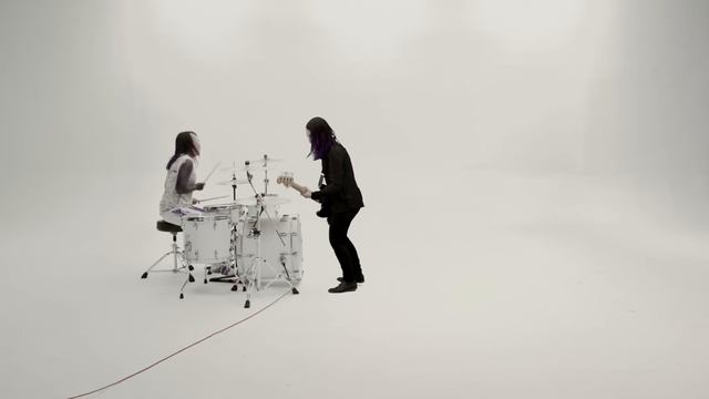 Frank's White Canvas - Wake Up [Official Video] смотреть онлайн