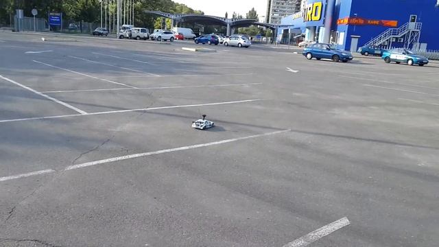 Highscreen Black Box Outdoor установлен на радиоуправляемой машинке смотреть онлайн