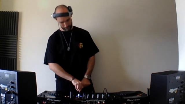 CHRISTIAN F | 25 Minutes Special Home Set (2021)