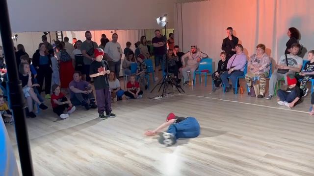 Bboy Sprout vs ? (второй круг) смотреть онлайн