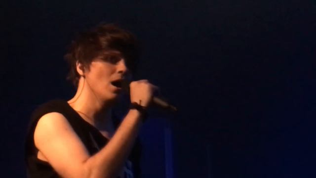 Александр Бон - Je Suis Malade (live) 03.03.2016, клуб "Космонавт" СПб смотреть онлайн