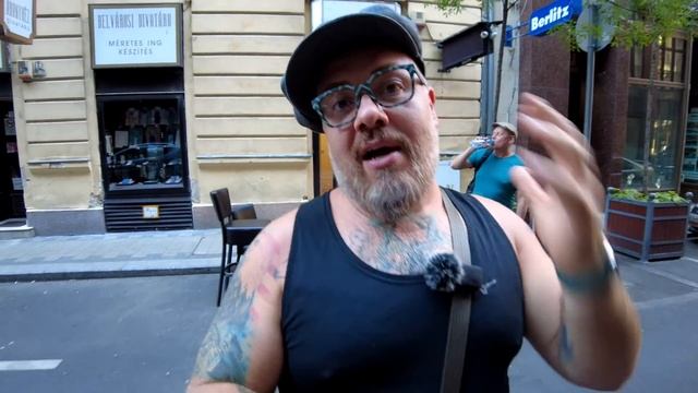 Уехал жить в Европу. Встретился с Папой Римским смотреть онлайн