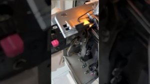 ЗАПРАВКА БЫТОВОГО ОВЕРЛОКА Janome T-34