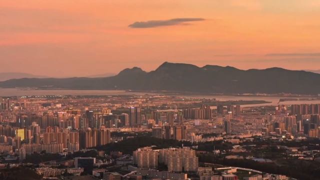 Follow the camera to visit Kunming, the largest city in Yunnan Province, China смотреть онлайн