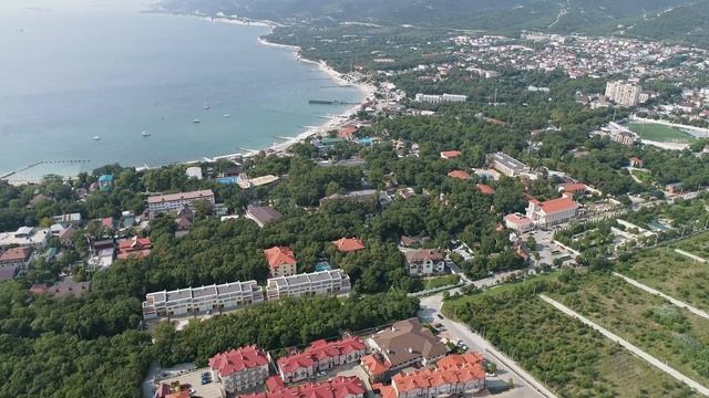 Однокомнатная КВАРТИРА с ремонтом в селе КАБАРДИНКА || ОБЗОР села, инфраструктура, ПЛЯЖИ, море смотреть онлайн