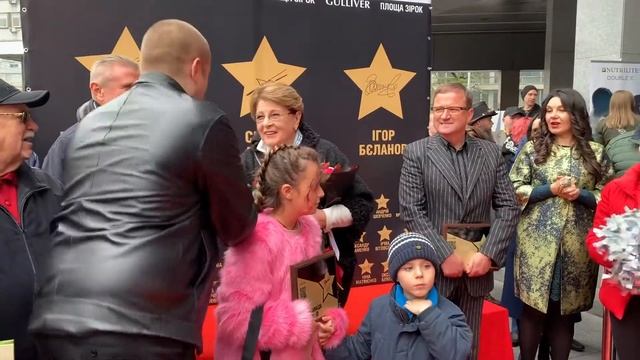 Проект "Площадь звезд" Киев. Открытие звезд Сергею Бубке, Игорю Беланову, Игорю и Зинаиде Турчиным! смотреть онлайн