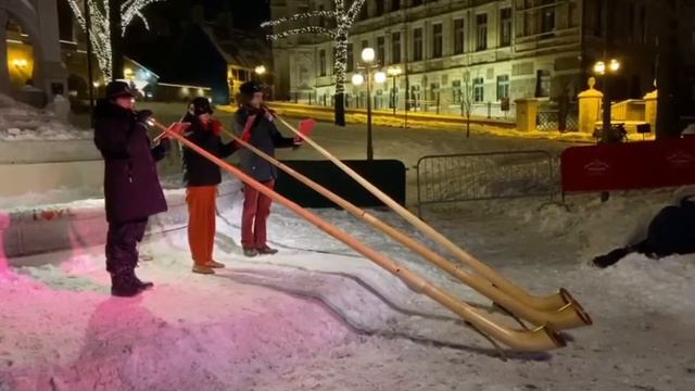 Alphorn -Briciole in Città a Montreal смотреть онлайн