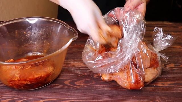 Такую курицу семья готова есть каждый день! Рецепт быстрого ужина в духовке #554 смотреть онлайн