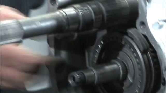 M5R1/M5R2 Manual Transmission Teardown Teaser смотреть онлайн