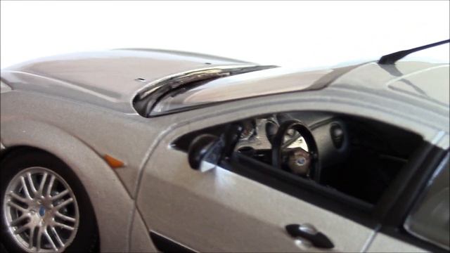 Ford Focus Mk1 Minichamps 1/43 model смотреть онлайн