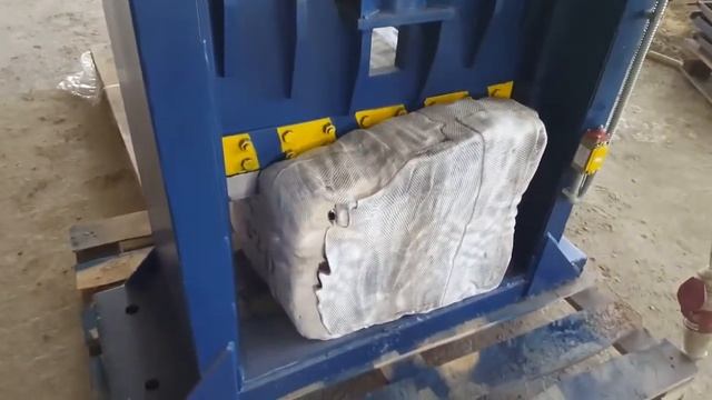 Гильотина гидравлическая ГГР 600 (пробный запуск на каучуке) смотреть онлайн