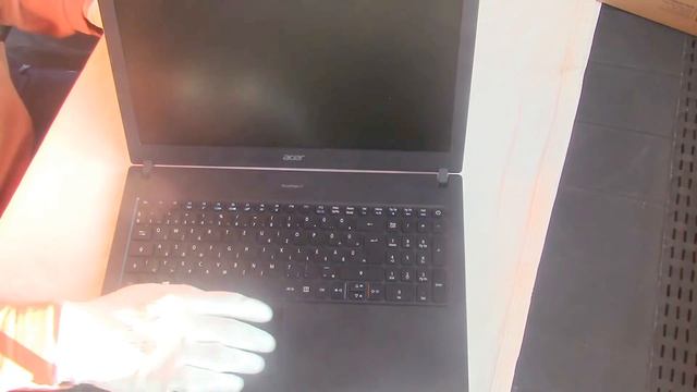 Acer TravelMate P2 (P2510) notebook bemutató videó | ITFroccs.hu смотреть онлайн