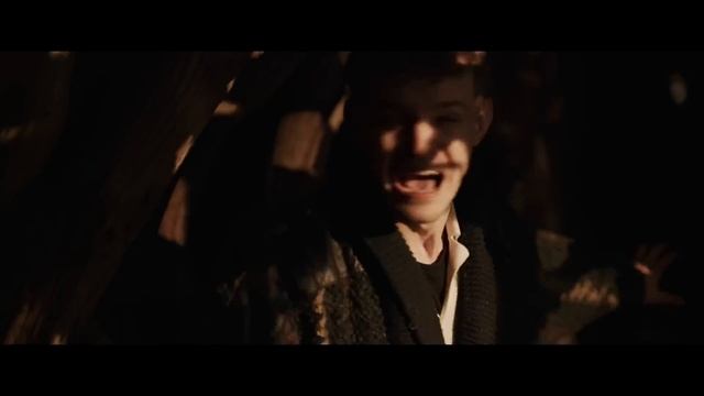 Винни-Пух — «Кровь и мед» - русский трейлер — Николай Леон, Мария Тейлор смотреть онлайн