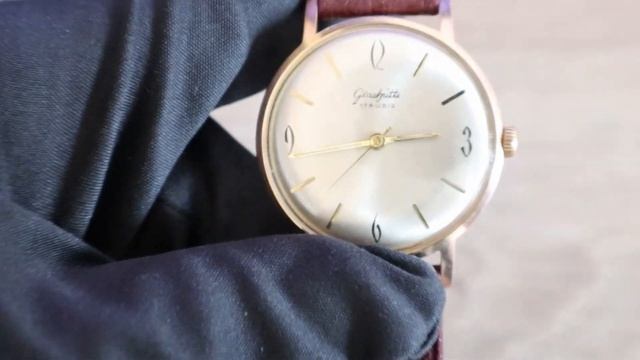 GUB GLASHUTTE cal.70.1 No Date - The Most Fancy Made In GDR Dress Watch In Full Shine Review смотреть онлайн