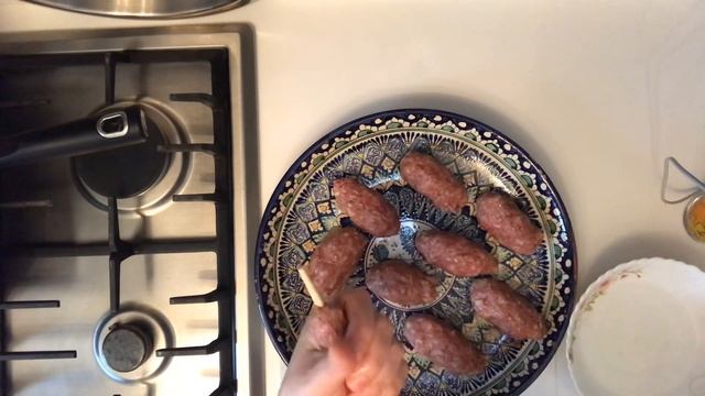 Люля-кебаб с соусом смотреть онлайн