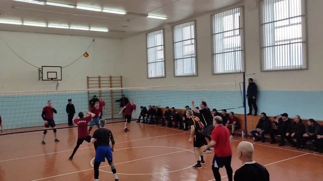 Турнир по волейболу памяти Героя России Зейнудина Лукмановича Батманова #волейбол #спорт #дербент смотреть онлайн