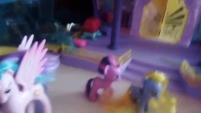 Уход за пони за их гривой смотреть онлайн