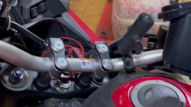 Как создавалась Africa Twin Sidecar. Мотоцикл с коляской для зимних путешствий. смотреть онлайн