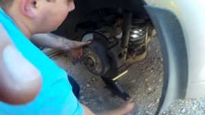 Замена  задних стоек и пружин на мицубиси аутлендер