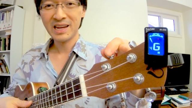 How to tune your ukulele with a clip on tuner смотреть онлайн