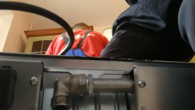 Ремонт моей кухни. Ход ремонта. 06.06.2019. Подвод газа на вырочной панели смотреть онлайн