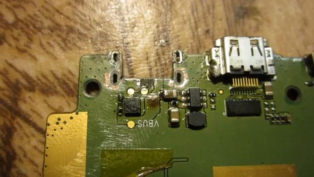 Не заряжается планшет Восстановление дорожек micro usb смотреть онлайн