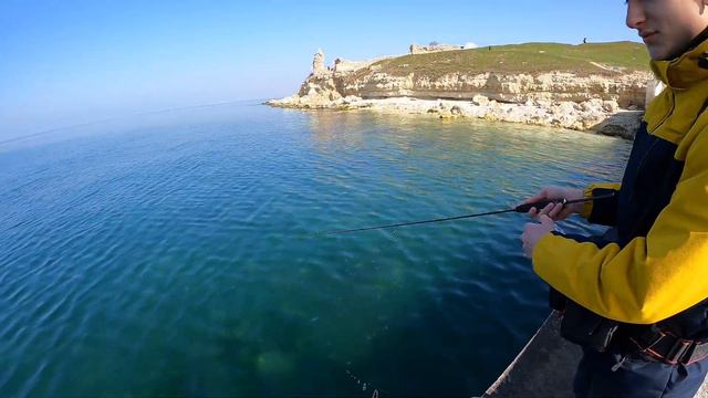 Микроджиг на Черном море.Ловля зеленушек в Севастополе. смотреть онлайн