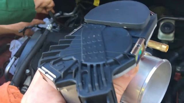 Замена дроссельной заслонки на Шевроле авео т-250. #рекомендации #ремонтавто смотреть онлайн