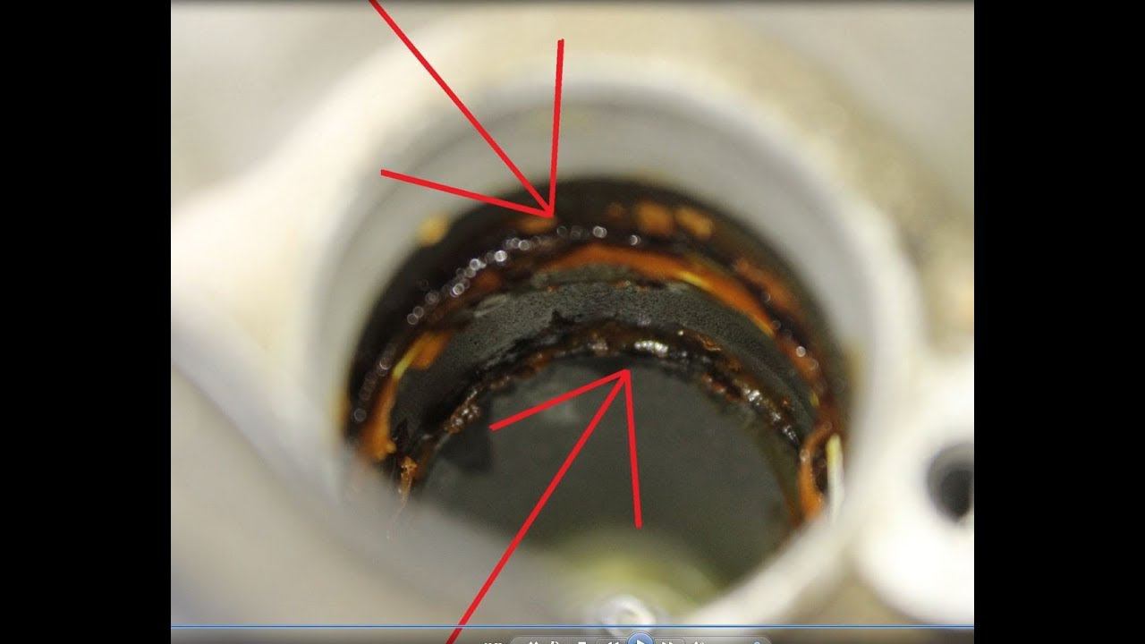 Масло в свечных колодцах 16 клапанного двигателя Лада Гранта. смотреть онлайн