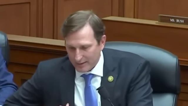 "5 yrs ,5 yrs my god" Goldman Grills IRS Whistleblowers About Hunter Biden Text Message to Chinese смотреть онлайн