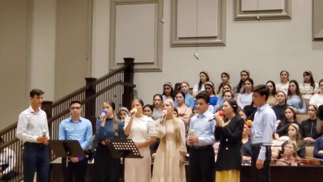 Отец и Сын и Дух Святой... Молодежь Ковчег Спасения . смотреть онлайн