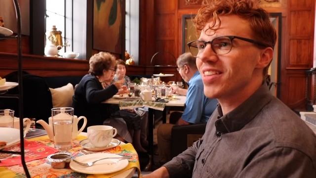 АМЕРИКАНЦЫ И РОССИЯ: Еда, Стереотипы, и Причудливая Культура смотреть онлайн