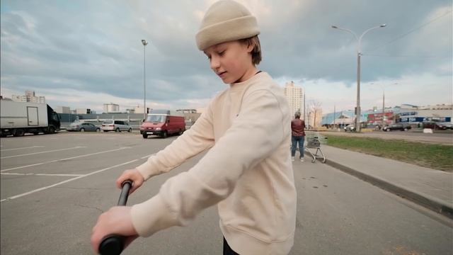 ТЕСТ и ОБЗОР Трюкового САМОКАТА для НОВИЧКА смотреть онлайн