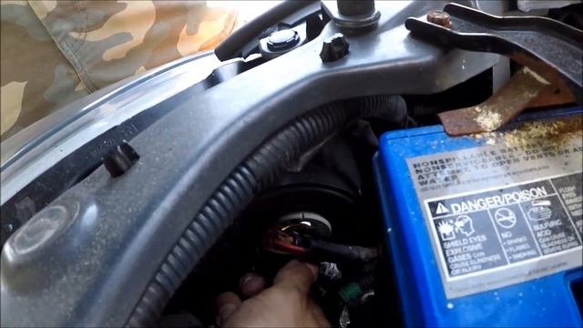How to replace High beam light bulb in Toyota Corolla 2009-2013 смотреть онлайн