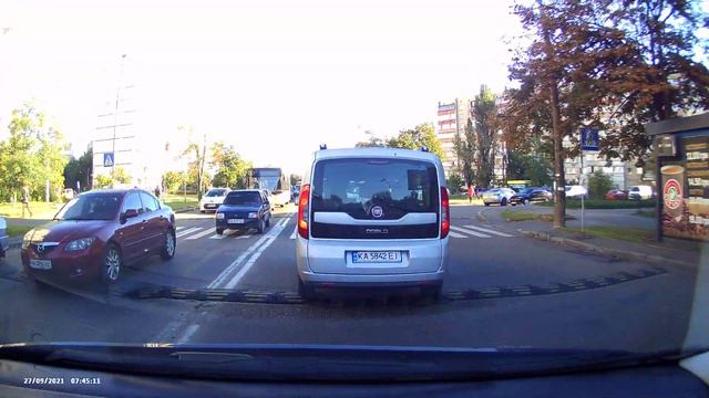 Мне надо больше всех! смотреть онлайн