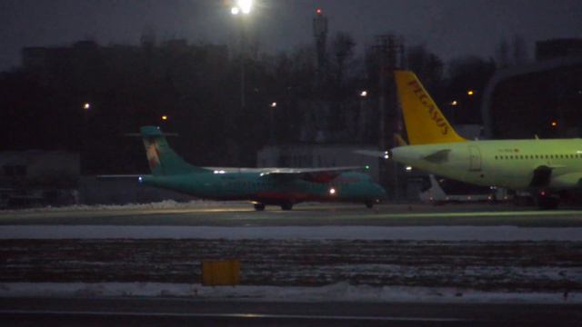 ATR 72-600 UR-RWF Windrose Airlines 2021.12.18. Lviv(LWO) pt.2 смотреть онлайн