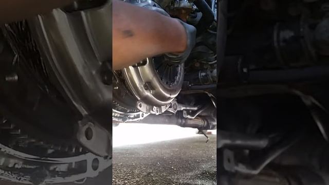 Clutch friction disc pressure plate removal nissan maxima 5 speed manual 1995 - 1999 смотреть онлайн