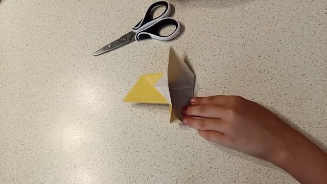 Оригами - делаем птичку из бумаги смотреть онлайн