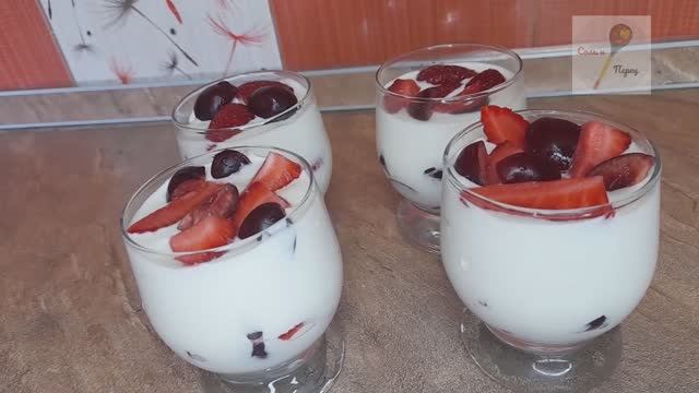 Нежный творожно - клубничный десерт смотреть онлайн