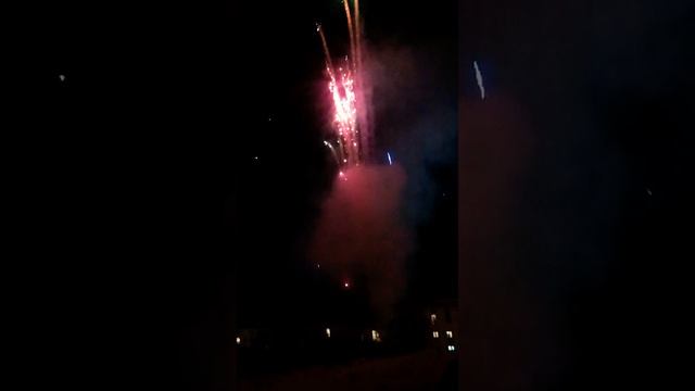 Салют в Никеле! 26 октября без границ. смотреть онлайн