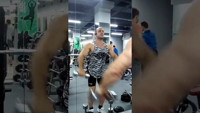 Махи гантель в стороны, дроб-сет смотреть онлайн