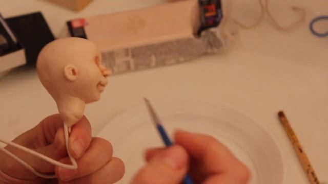 Тонировка сухой пастелью куклы из полимерной глины смотреть онлайн