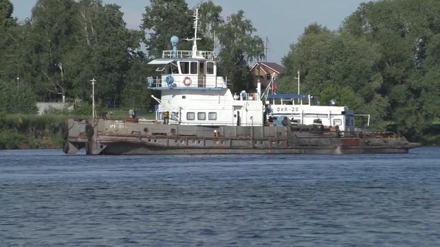 Буксир БТМ-302 с баржей 575 смотреть онлайн