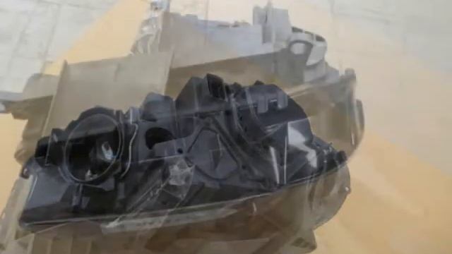 Фара правая передняя БМВ Х3 Е83 63123456040 Правая передняя BMW X3 E83 Рестайлинг! смотреть онлайн