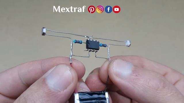 wow !! incredible invention / How to make a solar tracker using simple electronics components смотреть онлайн