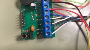 Подключение контроллера, считывателя, электро-механического замка и кнопки выхода от CMD